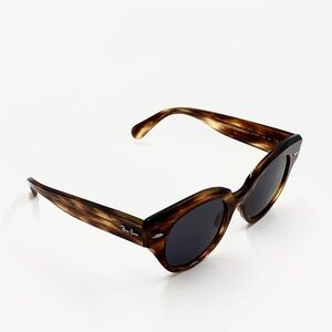 Brand New Ray Ban Tortoise Wayfarer Sunglasses